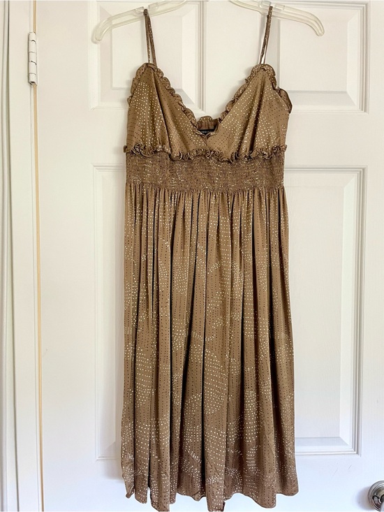 BCBGMaxAzria Dresses & Skirts - BCBGMaxAzria Dot Print Smocked Midi Dress